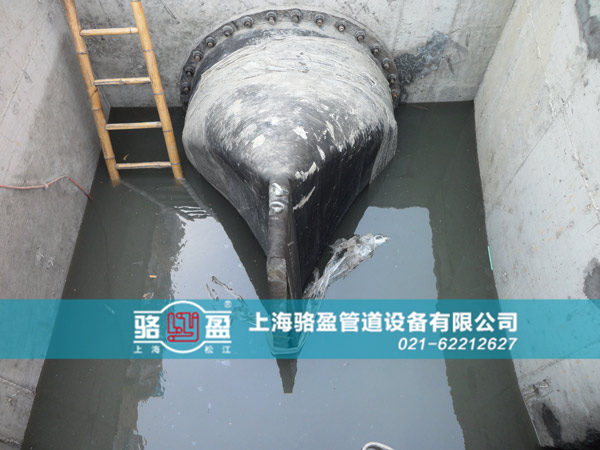 四川省自貢市富順縣法蘭式<a href=http://www.nvyknf.com/ target=_blank class=infotextkey><a href=http://www.nvyknf.com target=_blank class=infotextkey>鴨嘴閥</a></a>安裝現(xiàn)場(chǎng)